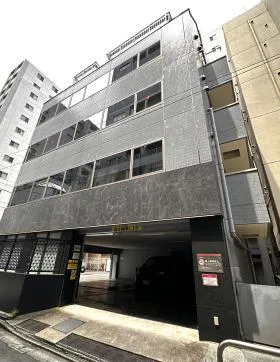 クレス不動産神田(旧:THE CORNER KANDA)ビルの外観