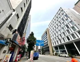 中央通り沿いを直進する（秋葉原方面）
