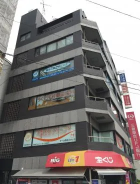 高松ビルの外観