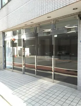 MIビルの外観