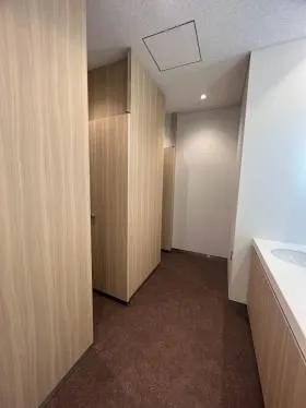 AYビルの外観