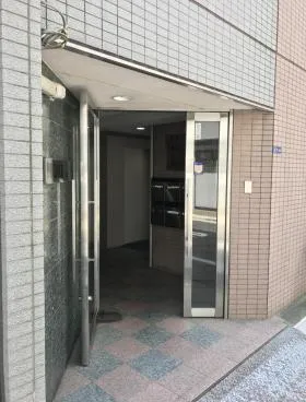 保坂ビルの外観