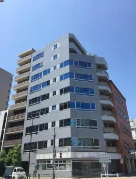 ヨネクラビルの外観