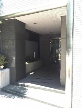 ヨネクラビルの外観