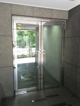 ヨネクラビルの外観