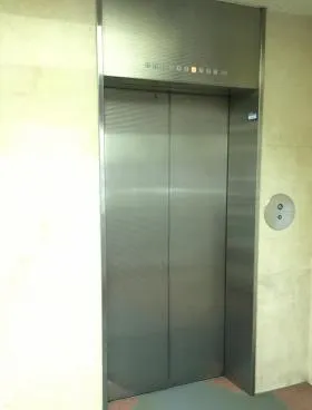 元浅草MNビルの外観
