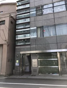 ヤマダビルの外観