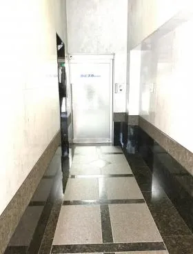 カミナガビルの外観