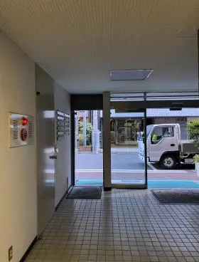 桐治ビルの外観