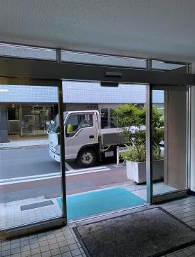 桐治ビルの外観
