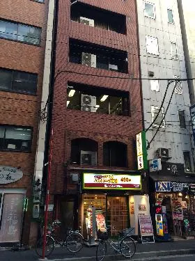 ウキガイビルの外観
