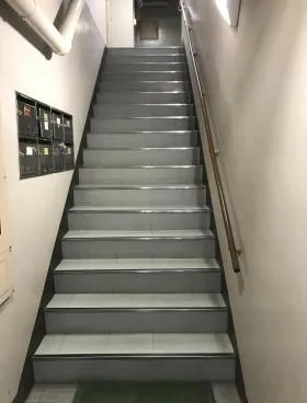 ウキガイビルの外観