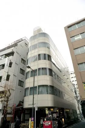 翔和鎌倉橋ビルの外観