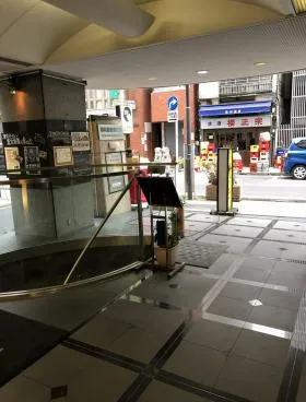 翔和鎌倉橋ビルの外観