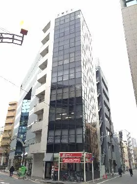 工業ビルの外観