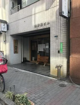 浅野屋ビルの外観