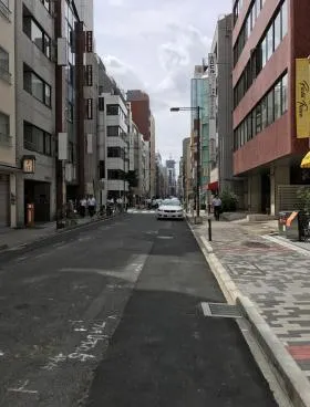 新東ビルの外観
