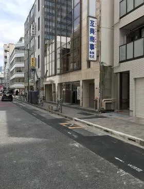 新東ビルの外観
