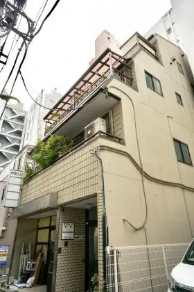岩倉ビルの外観