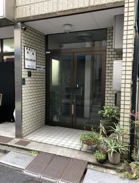 岩倉ビルの外観