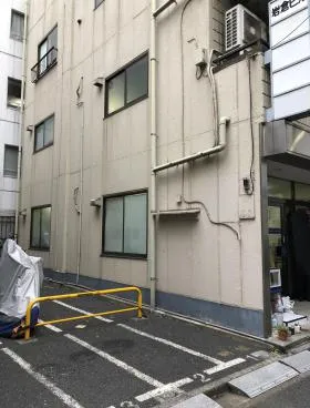 岩倉ビルの外観