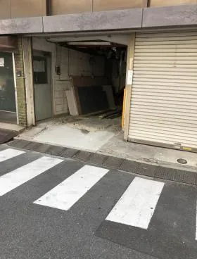 安輝ビルの外観