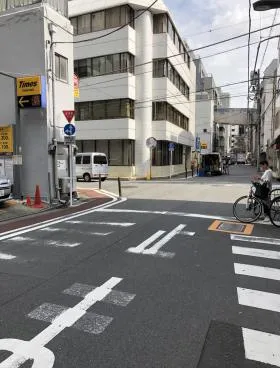 安輝ビルの外観
