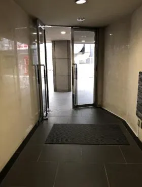 東正ビルの外観
