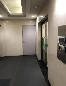 東正ビルの外観
