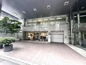東大手ビルの外観