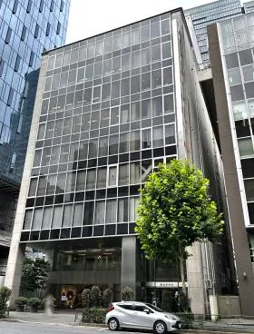 東大手ビルの外観