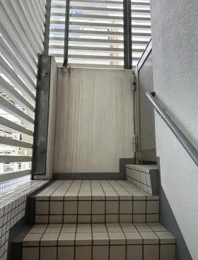 I・Sビルの外観