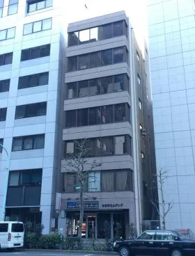 南特許ビルの外観