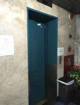 コハラビル別館の外観