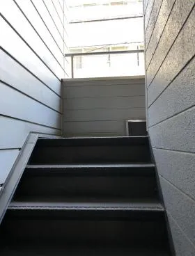 高田ビルの外観
