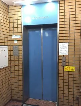 イワカタビルの外観