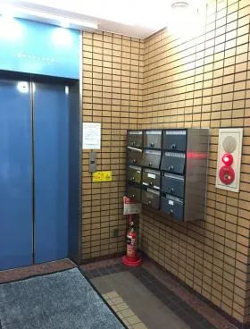 イワカタビルの外観