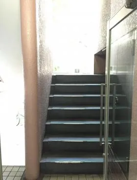 ハイツ新富の外観
