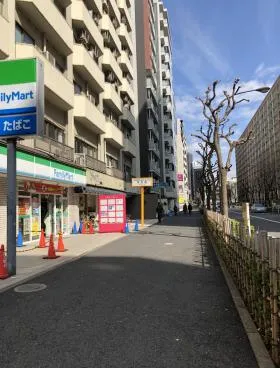 大森レインボービルの外観