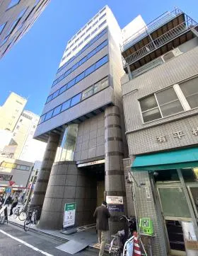 大和上野ビルの外観