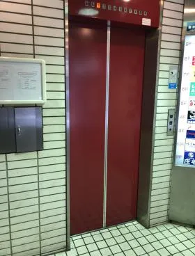 山田ビルの外観