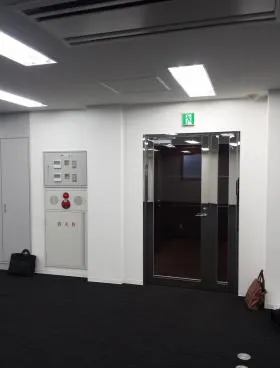 あいおい都信ビルの外観