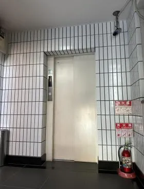清水ビルの外観