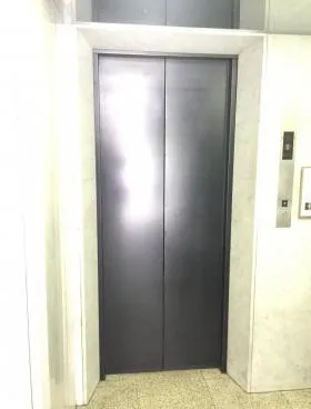 308ビルの外観
