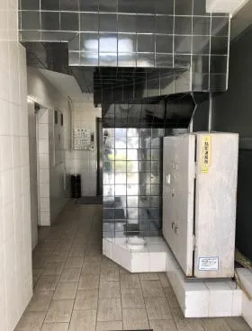 松根屋ビルの外観