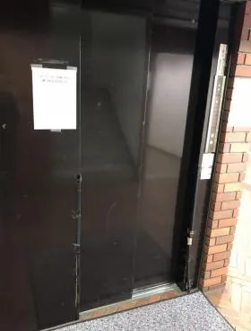 伊藤ビルの外観