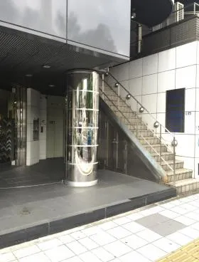 石川ビルの外観