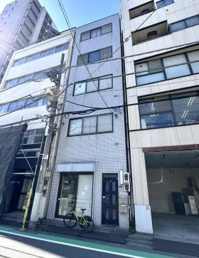 マルエイビルの外観
