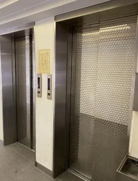 共同ビル(小伝馬町)の外観