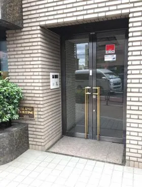 アイランドビルディングの外観
